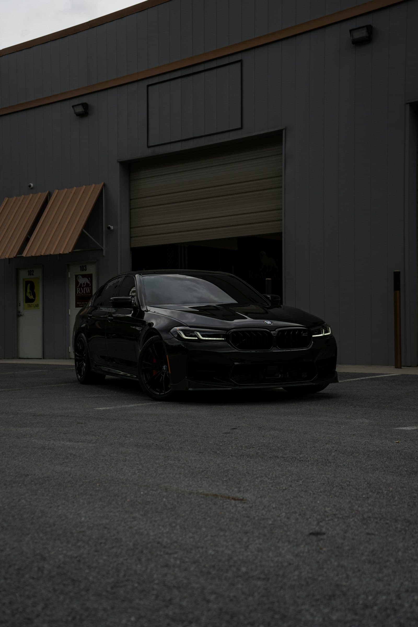 Black Sedan: BMW 5 Series