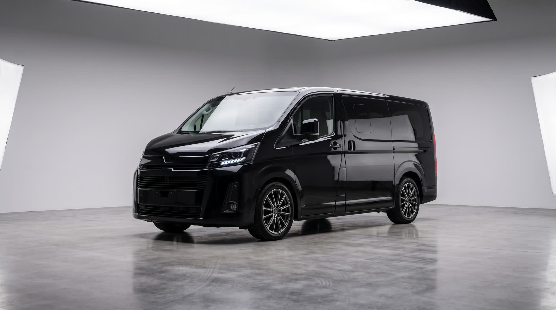 VIP Van — Toyota HiAce executive